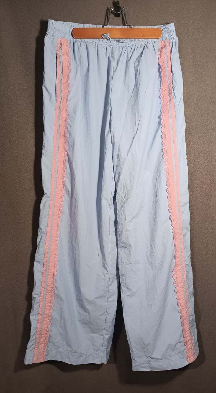 VERVET Large Wide Leg Windbreaker Pants Pink Lace Detail Sporty Lightweight